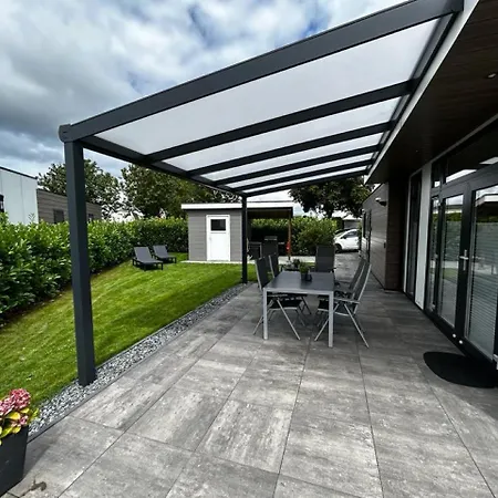 Vakantiehuis / / Am See, Holland, Niederlande,