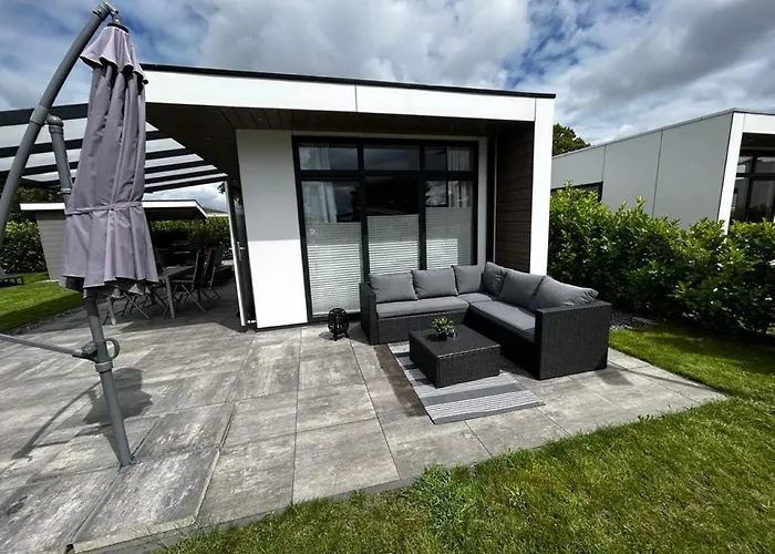 / / Am See, Holland, Niederlande, Lathum